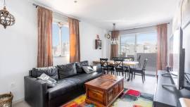 Top floor apartment
