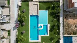 Top floor apartment